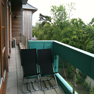 Malone Penthouse Balcony - Services Apartment
